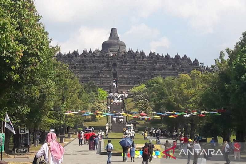 Candi Borobudur steril dari pengunjung pada 1 Juni pukul 13.00 WIB
