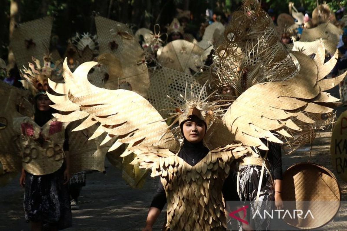 Karnaval pawang nusantara - ANTARA News