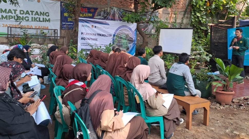 Tingkatkan Produktivitas Masyarakat, Antam Bangun Kolaborasi melalui Program Kampung Agroeduwisata Jayakarta