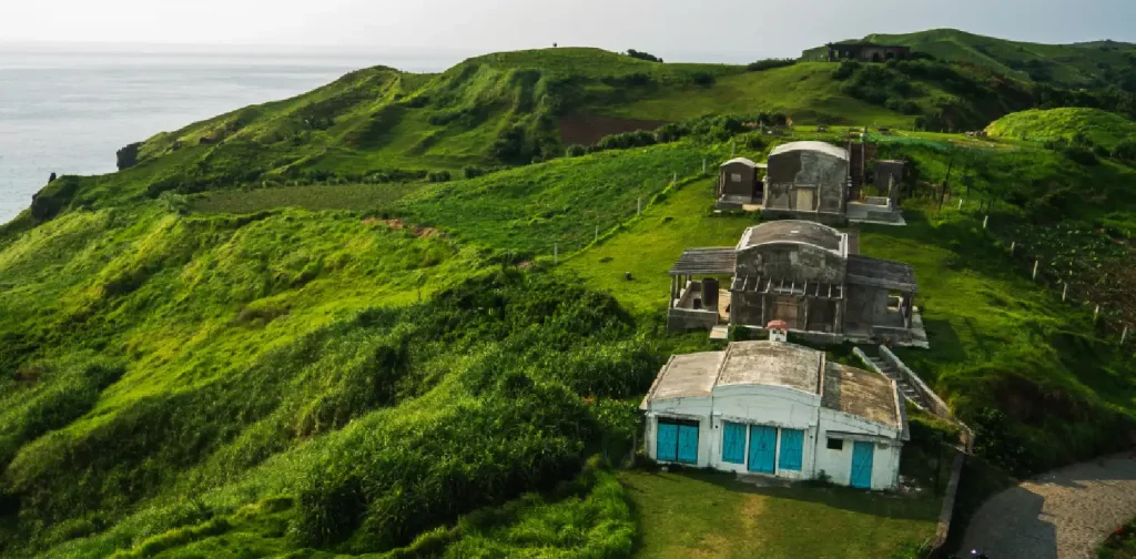 Menjelajahi Keindahan Pulau Batanes