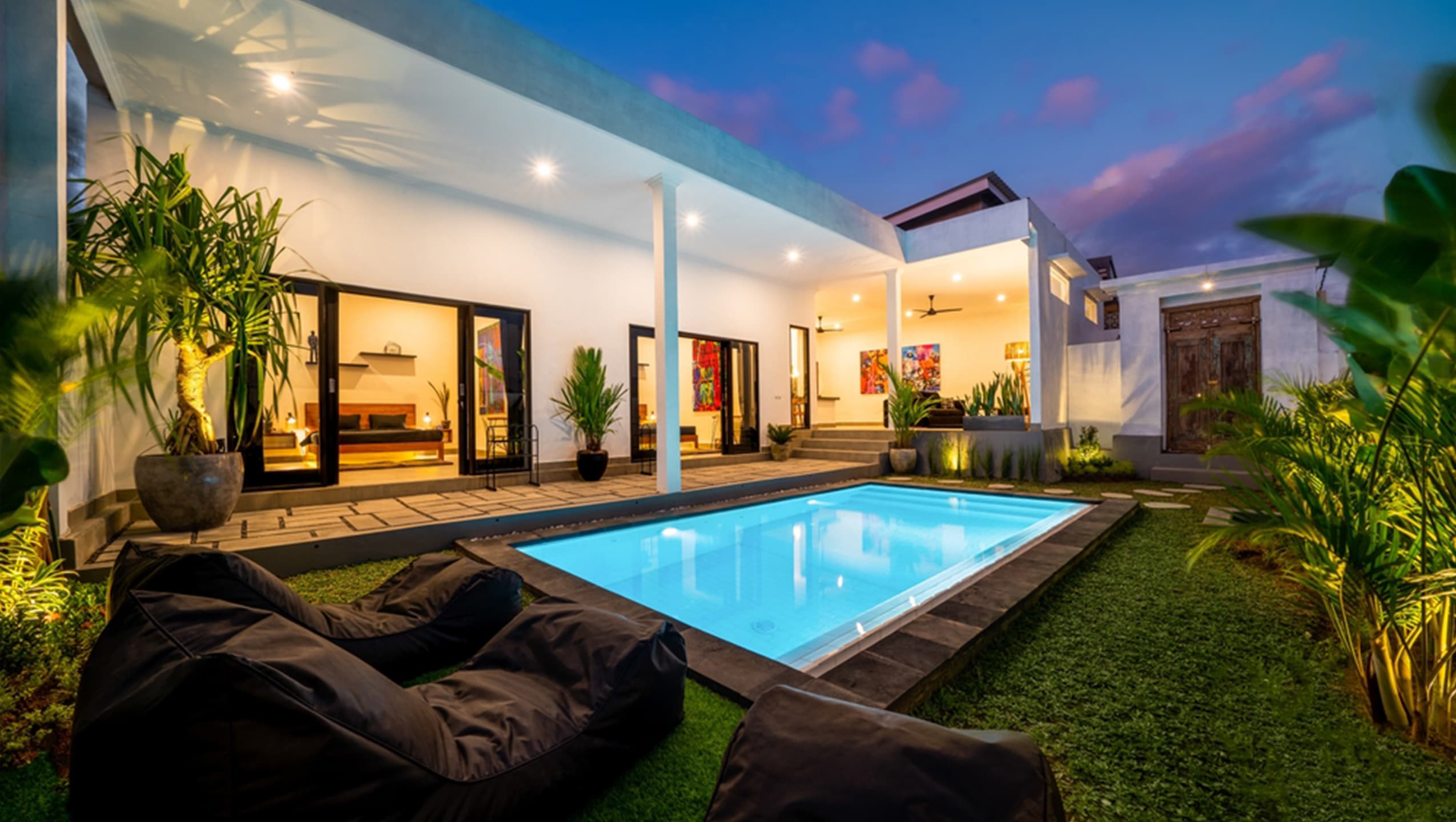 villa nyaman dan indah